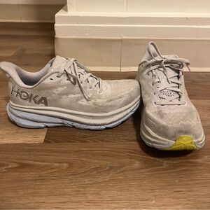 Hoka Clifton 9 Running Shoes